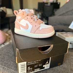 Nike Kids' Pink and White Sneakers